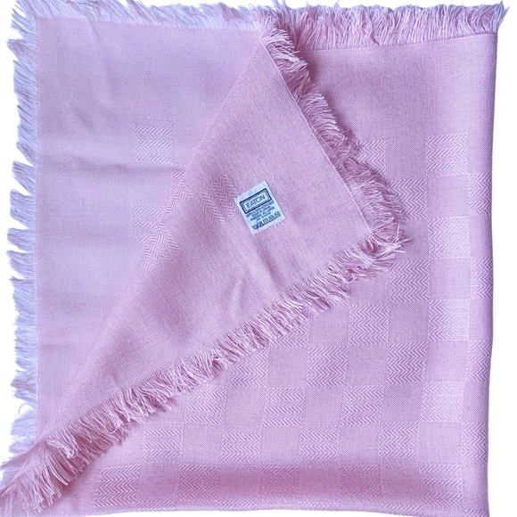 EATON vintage soft pink scarf - Picture 1 of 7
